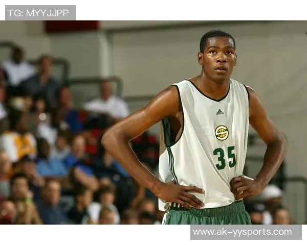 赵泰隆的篮球之路：从青涩少年到职业球员的奋斗历程与成就分析